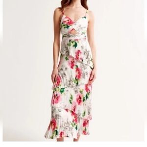 Abercrombie & Fitch Giselle Pleated Tiered Maxi Dress Size M